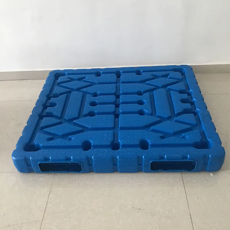 Пластиковые поддоны (6)