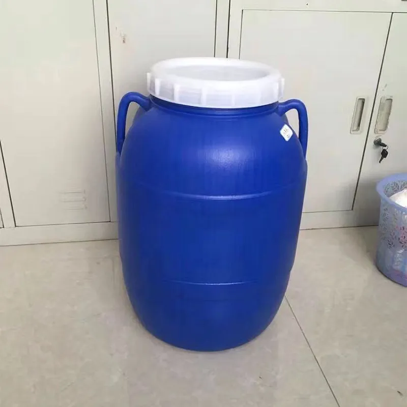 50-литровые пластиковые бочки (2)