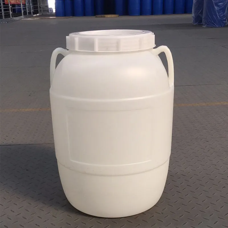 50-литровые пластиковые бочки (4)